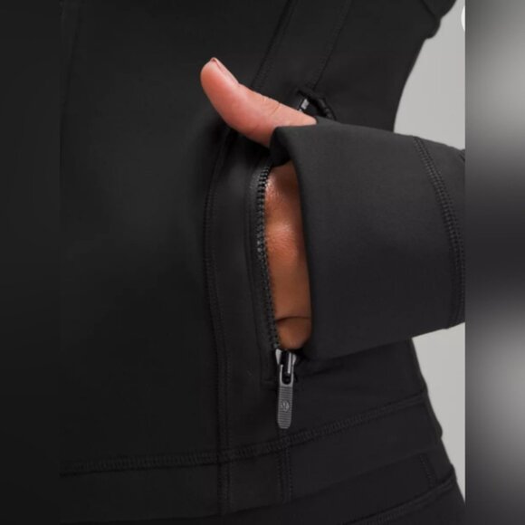 LULULEMON Define Cropped Jacket Nulu - Picture 4 of 6